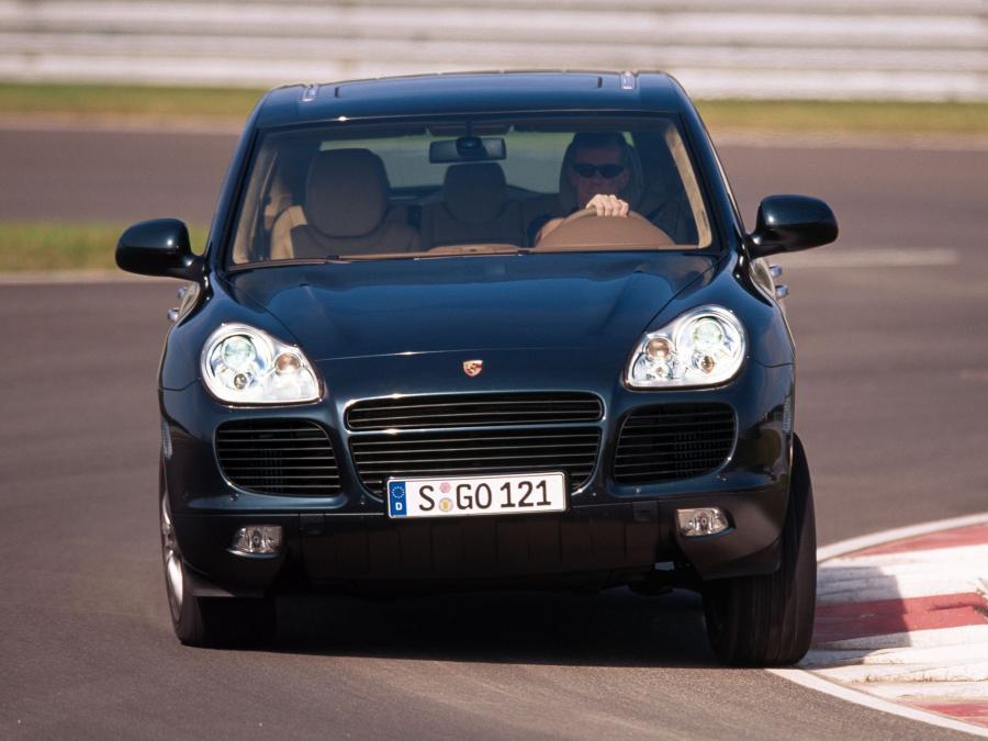  Porsche Cayenne Turbo 2002 года  (фото 9 из 40)
